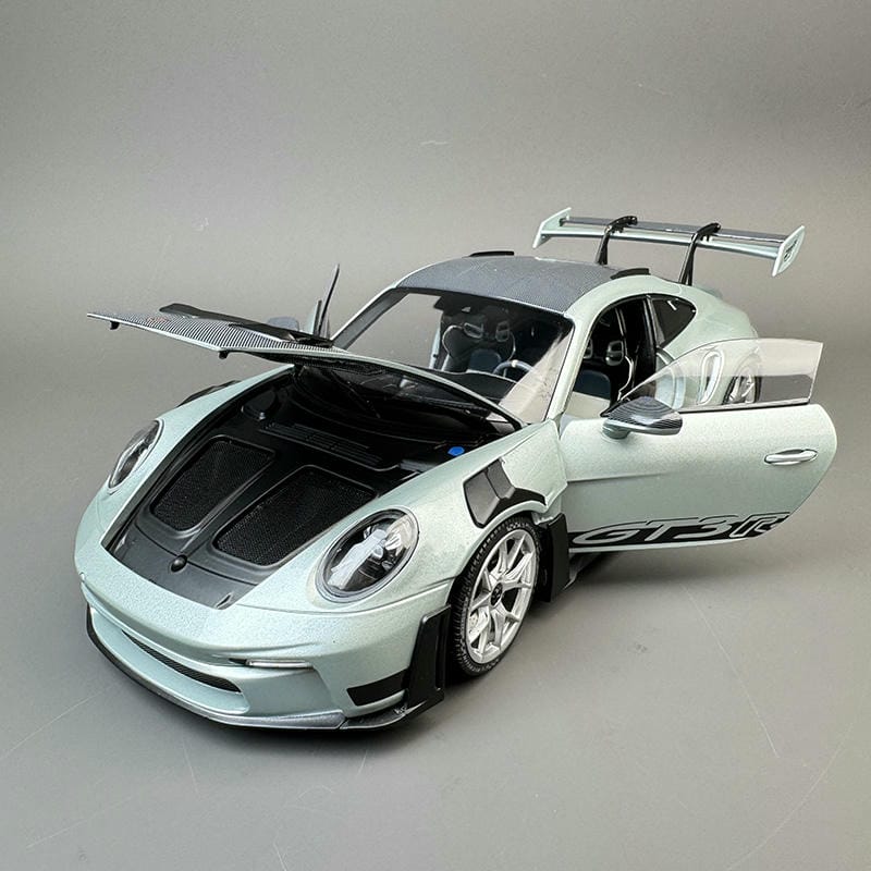 Minichamps 1:18 Porsche 911 GT3 RS