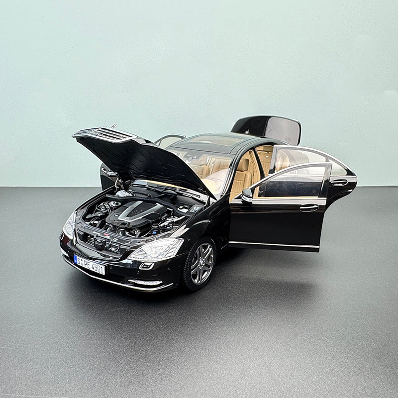 MH 1:18 Mercedes‑Benz S600L W221 Die‑Cast Alloy Model – Opening Panels & Engine Bay Display