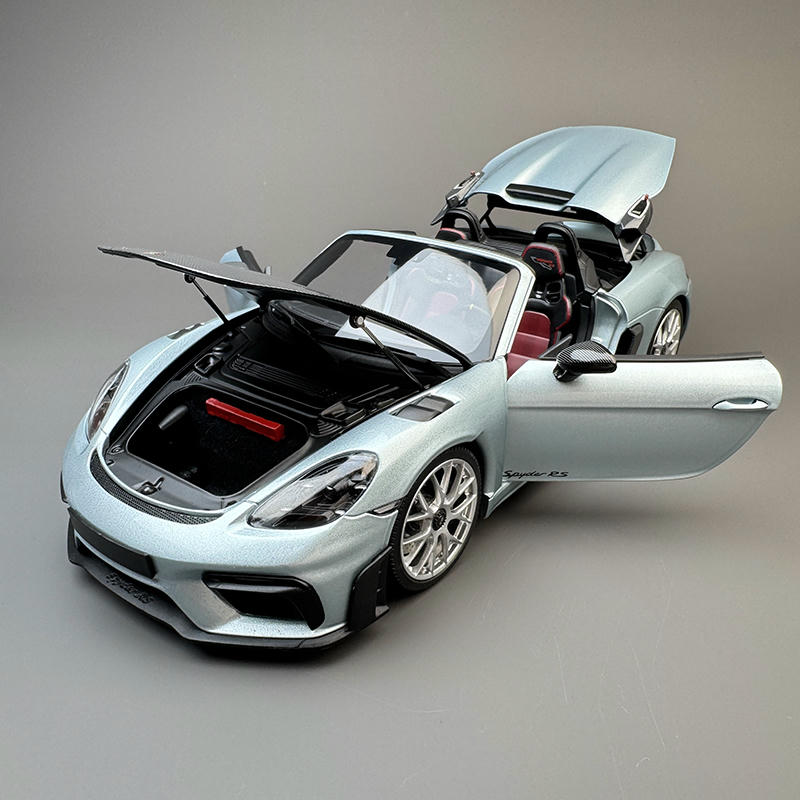 Minichamps 1:18 Porsche 718 Spyder RS Diecast Car
