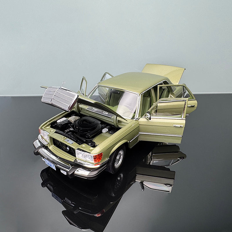 norev Mercedes-Benz 450SEL 1:18 Diecast Model – Light Green Interactive Collectible