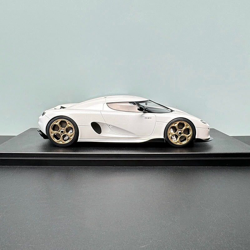 GT Spirit 1:18 Koenigsegg CC850 Crystal White Limited Resin Diecast Model (GT903) – Collector’s Edition