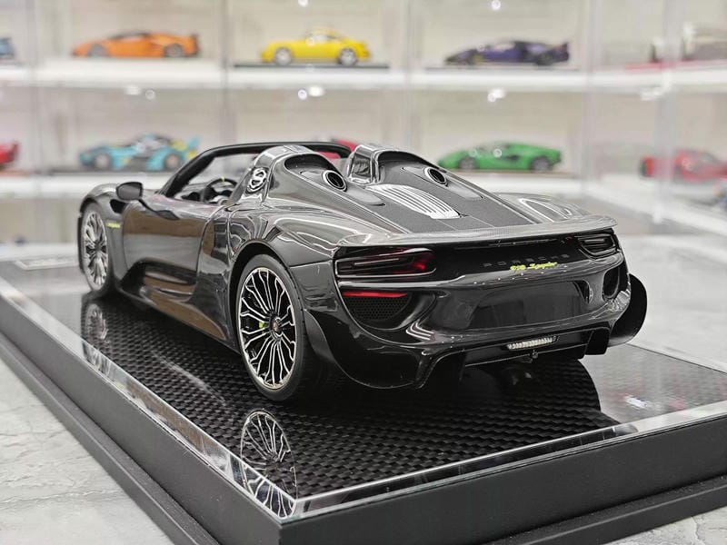 YY Model Porsche 918 Spyder 1:18 Resin Model Car