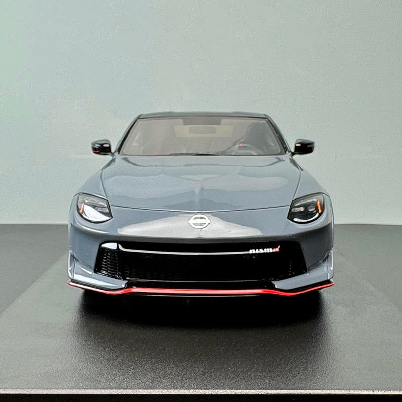 GT Spirit 1:18 Nissan Z NISMO Resin Model (Gray GT484) â Limited Edition Collectible Replica