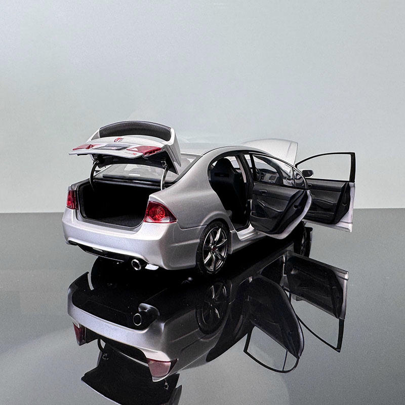 MotorHelix 1:18 Honda Civic FD2 Diecast Car