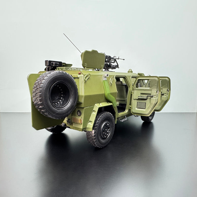Dongfeng Mengshi CSK181 1:18 Scale Alloy Diecast Model – Interactive Tactical Collectible