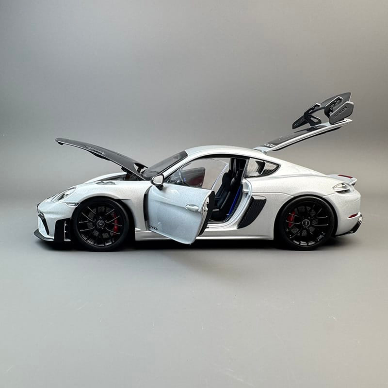 Norev Porsche 911 GT4 RS 1:18 Diecast Model Car