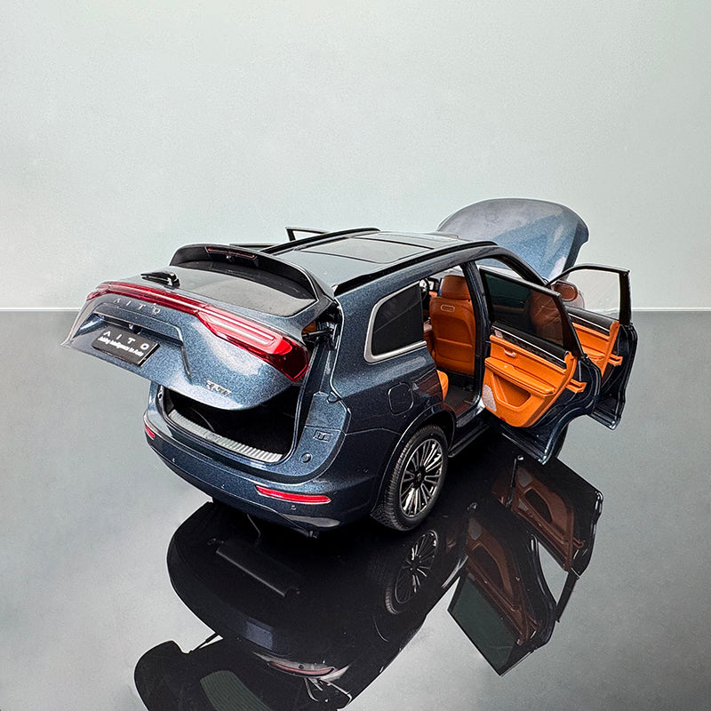 AITO M7 1:18 Diecast Model – Premium Interactive Collectible