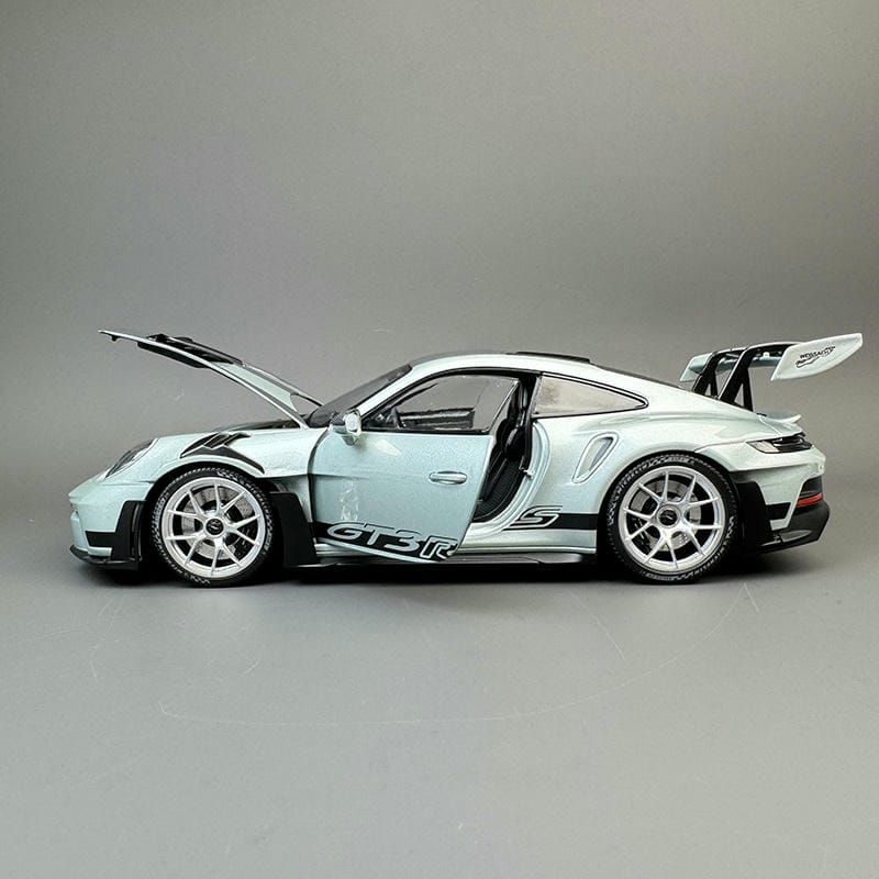 Minichamps 1:18 Porsche 911 GT3 RS