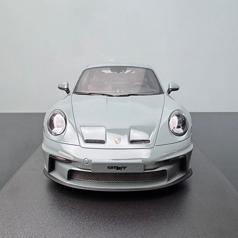 Porsche 911 992 S/T Resin Model - GT Spirit 1/18 Collectible Model CLDC038