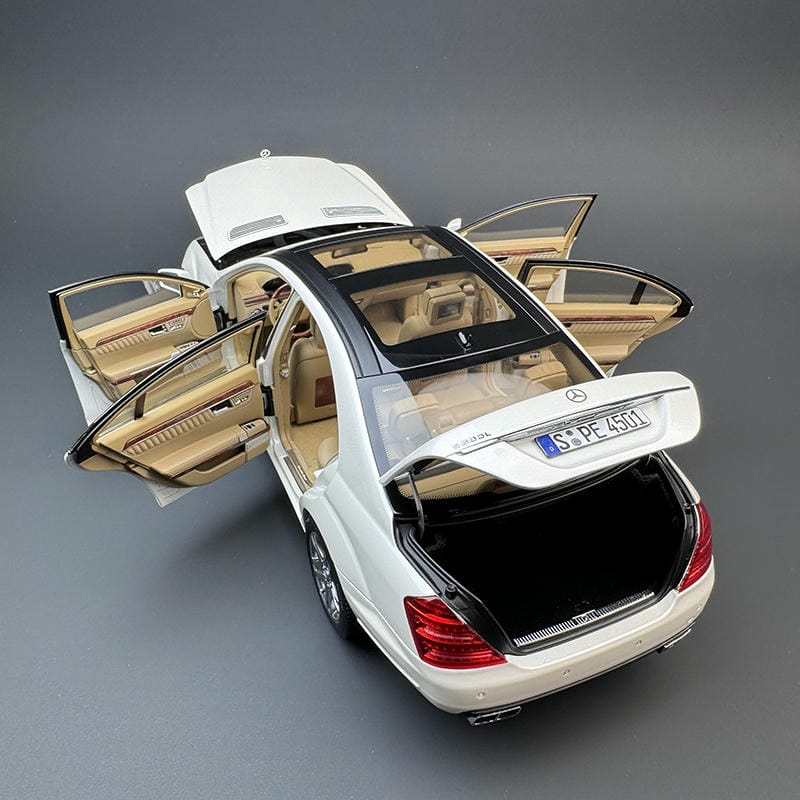 MH 1:18 Scale Mercedes-Benz S600L W221 Diecast Model Car