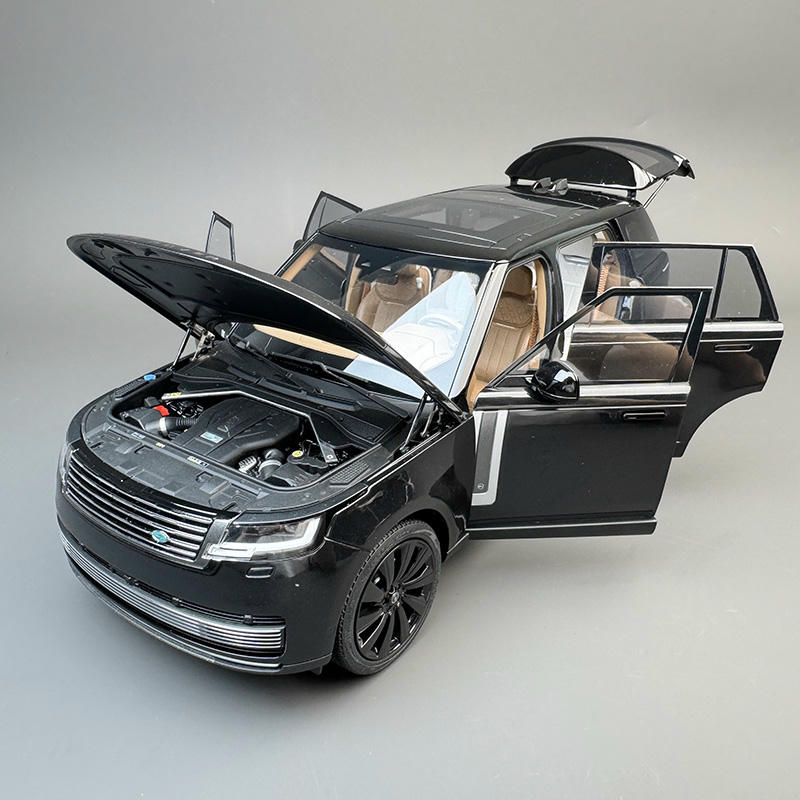 LCD 1:18 Land Rover Range Rover SV Long Wheelbase 2022 Diecast Car (Black)