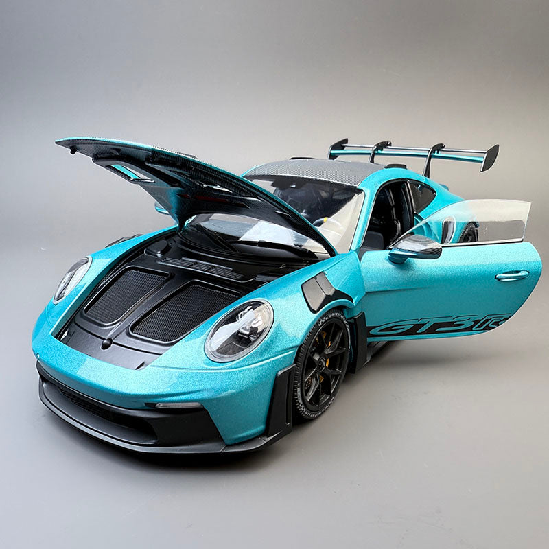 Minichamps 1:18 Porsche 911 GT3 RS Diecast Car
