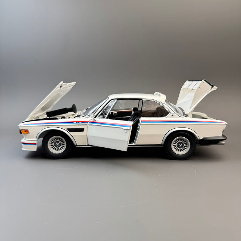 Minichamps 1:18 BMW 3.0 CSL Diecast Car