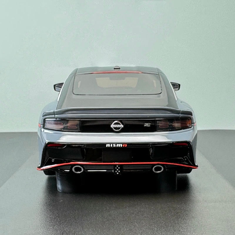 GT Spirit 1:18 Nissan Z NISMO Resin Model (Gray GT484) â Limited Edition Collectible Replica