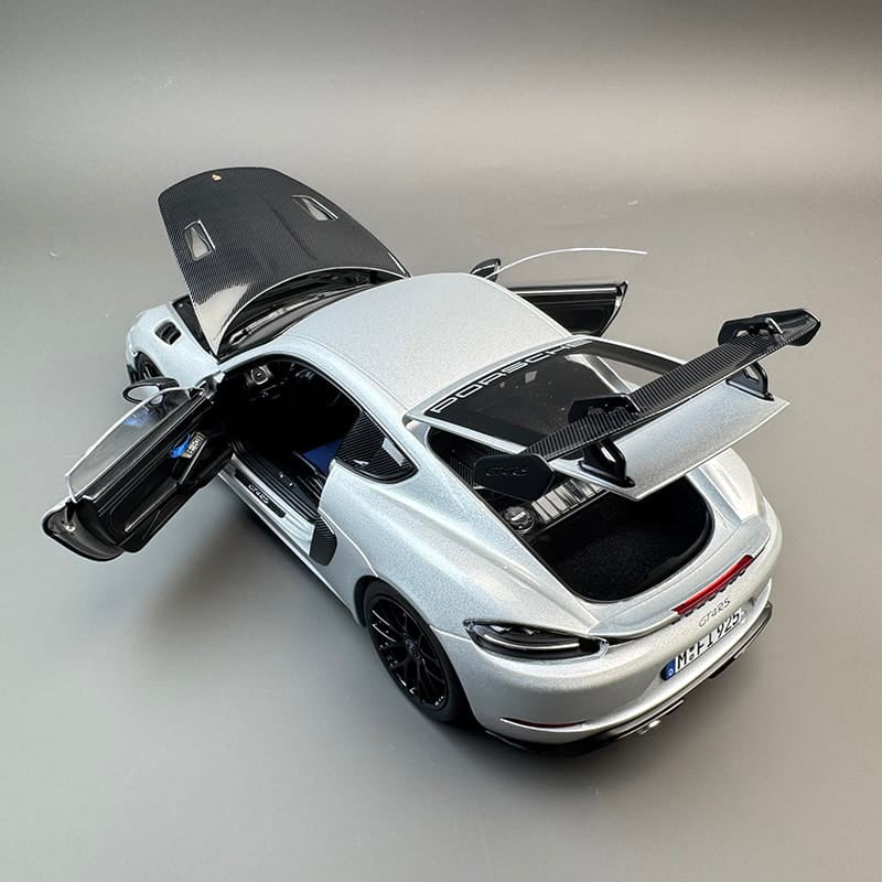 Norev Porsche 911 GT4 RS 1:18 Diecast Model Car