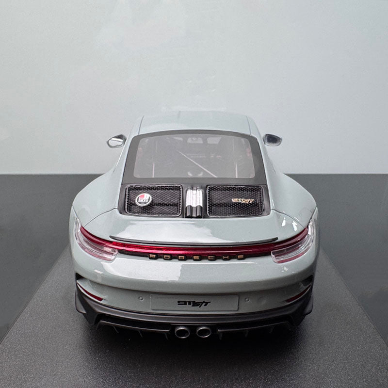Porsche 911 992 S/T Resin Model - GT Spirit 1/18 Collectible Model CLDC038