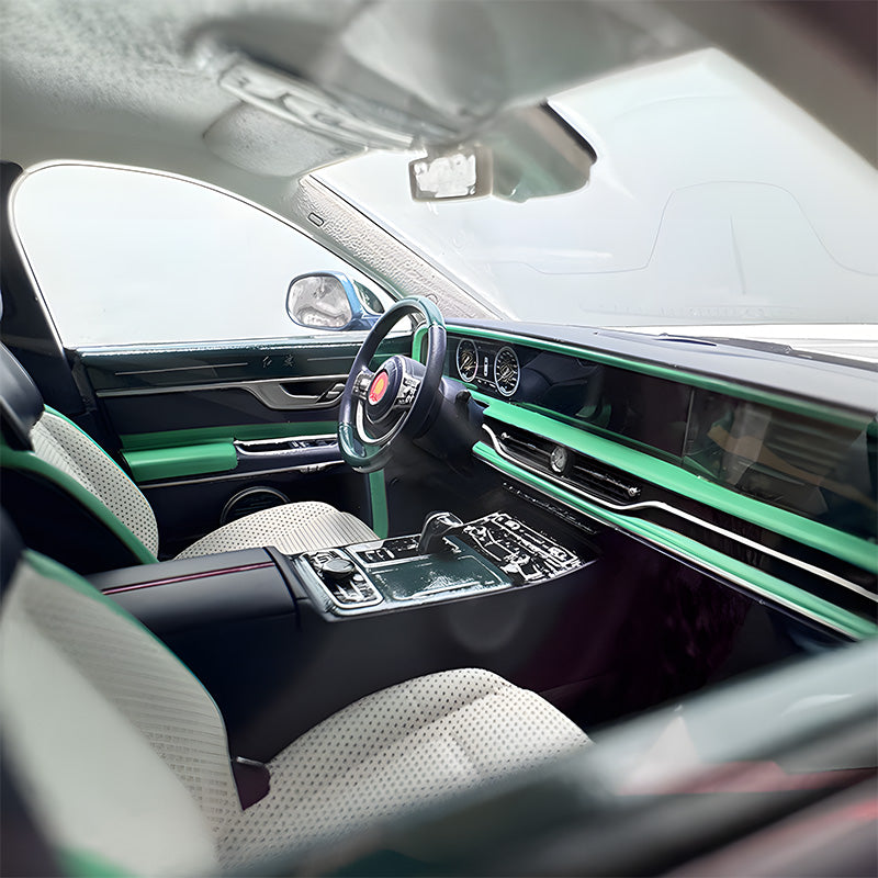 Hongqi Guoli 1:18 Resin Model – Limited Edition Luxury Car Replica