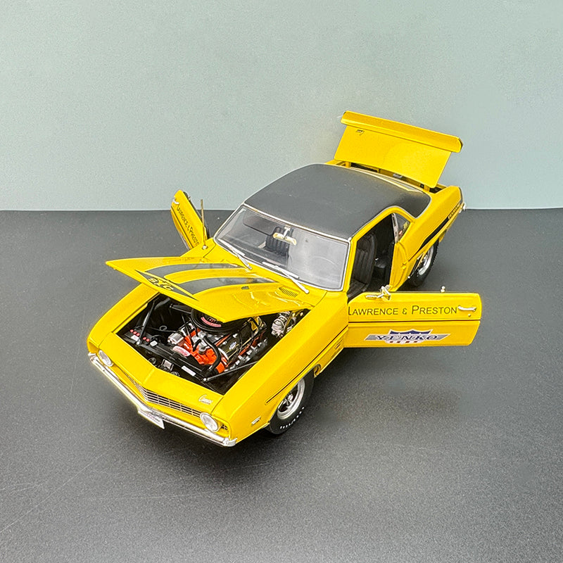 Chevrolet 1:18 Die-Cast Alloy Model by ACME GMP (Yellow)