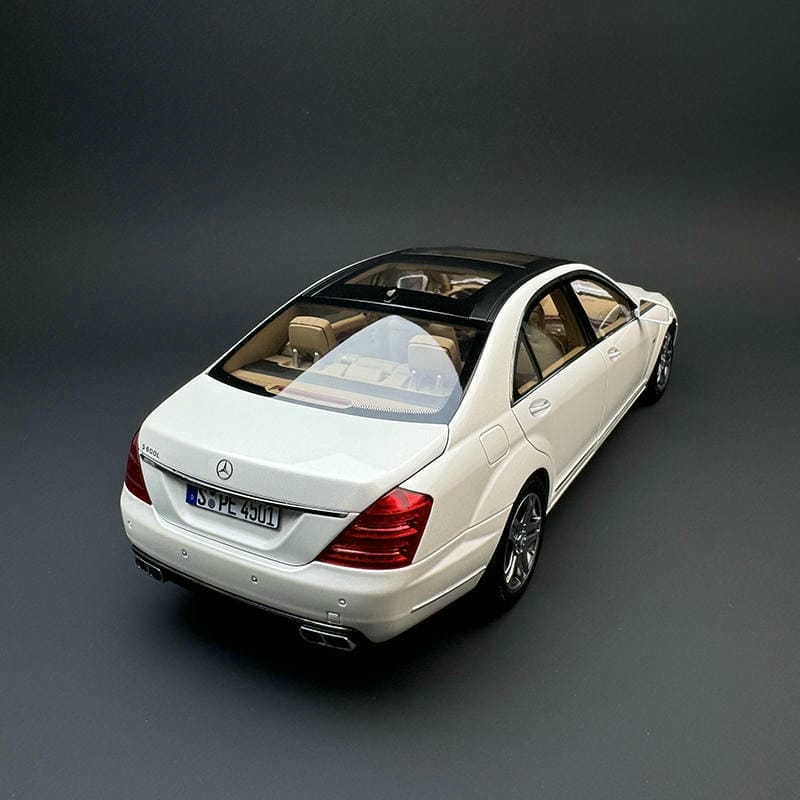 MH 1:18 Scale Mercedes-Benz S600L W221 Diecast Model Car