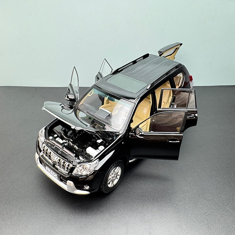 Toyota Prado 1:18 Die-Cast Alloy Model with Full Opening Panels