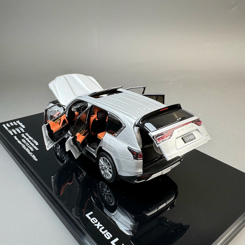 LCD Models 1:43 Lexus LX600 Diecast Car