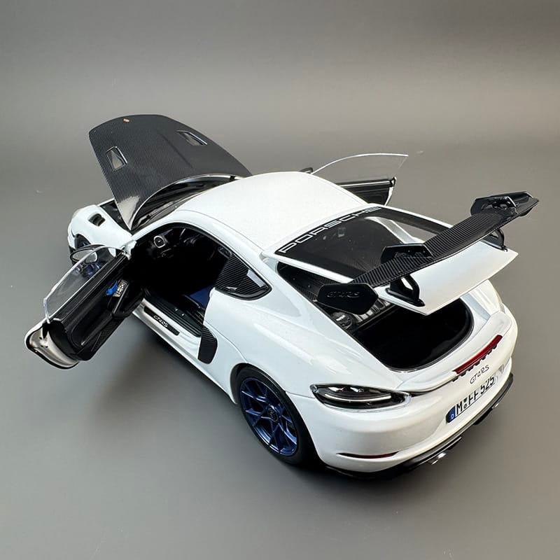Norev Porsche 911 GT4 RS 1:18 Diecast Model Car
