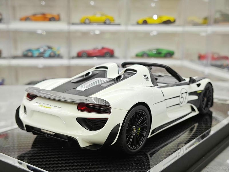 YY Model Porsche 918 Spyder 1:18 Resin Model Car
