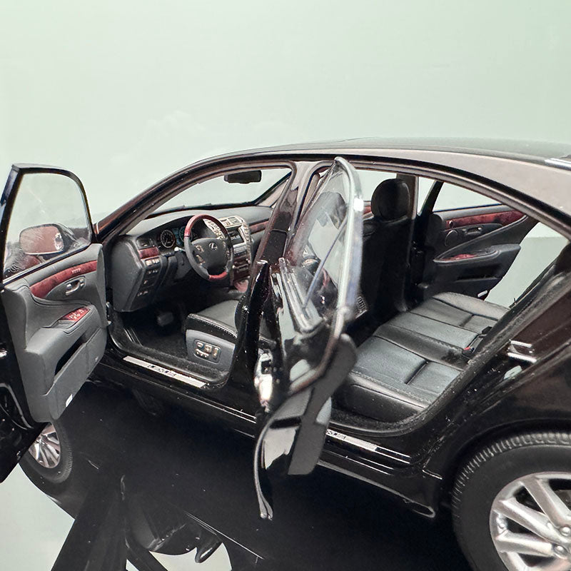 Norev 1/18 Lexus LS460 black die-cast car model collection car model