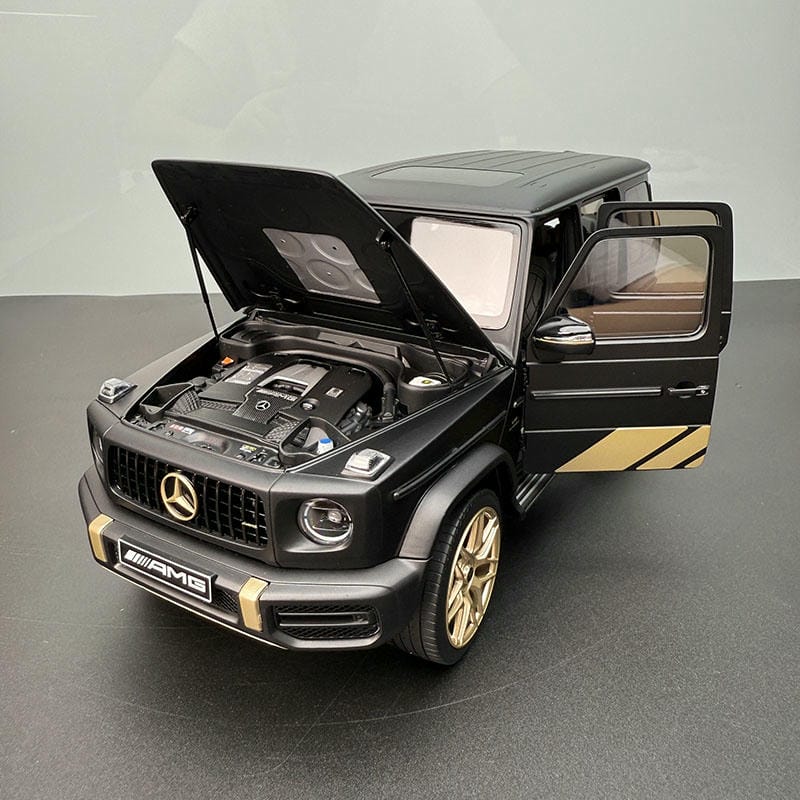 Almost Real 1:18 Mercedes-Benz G63 Alloy Model – Iconic Off-Road Luxury