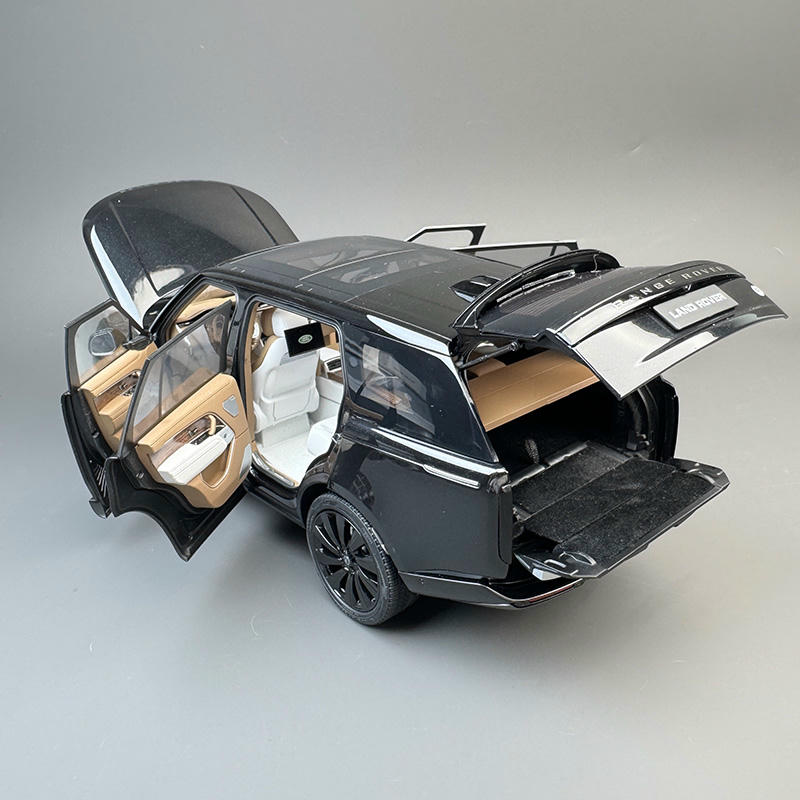 LCD 1:18 Land Rover Range Rover SV Long Wheelbase 2022 Diecast Car (Black)