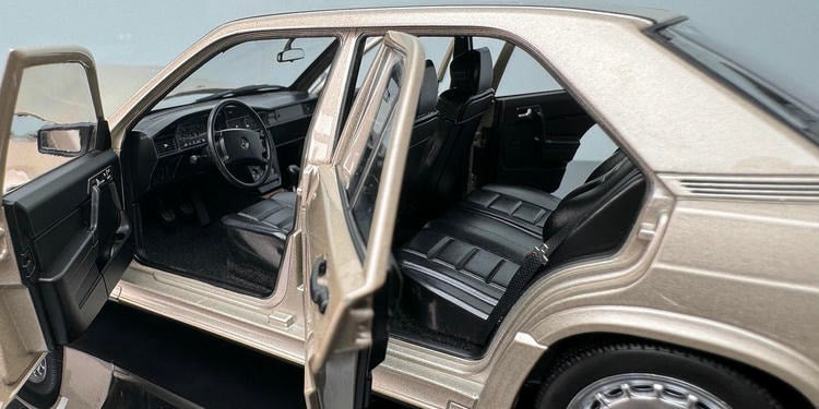 NOREV 1/18 Mercedes Benz 190E 2.3-16 small tail 1984 diecast car model classic car