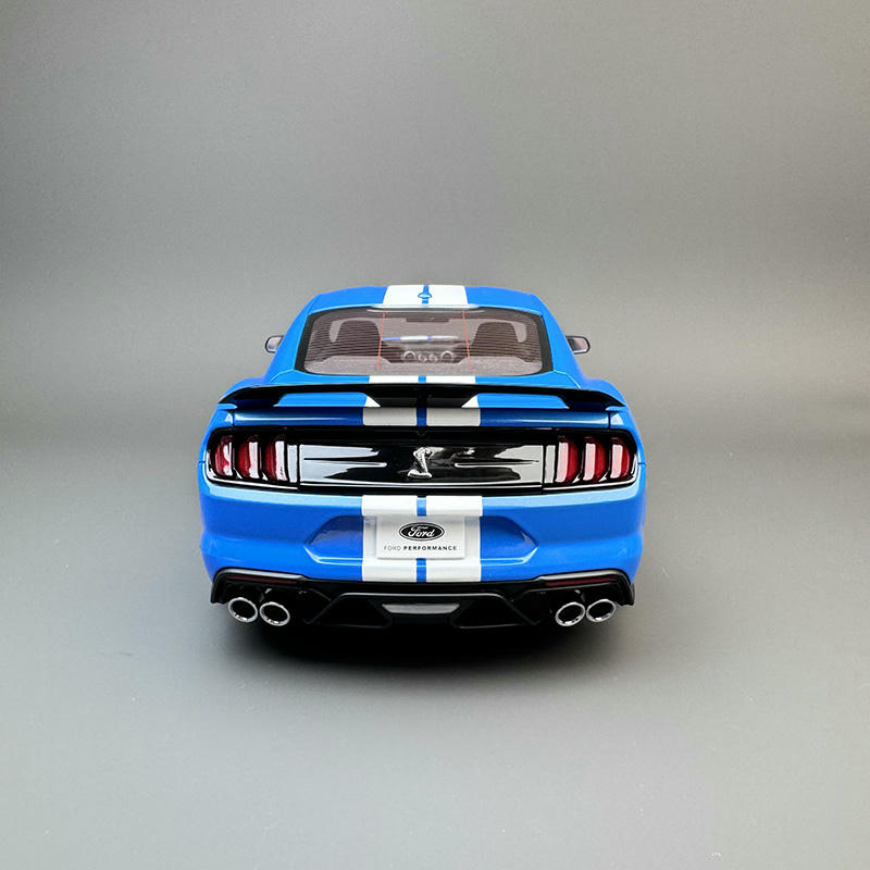 AutoArt 1:18 Ford Mustang Shelby GT500 Alloy Diecast Model Car