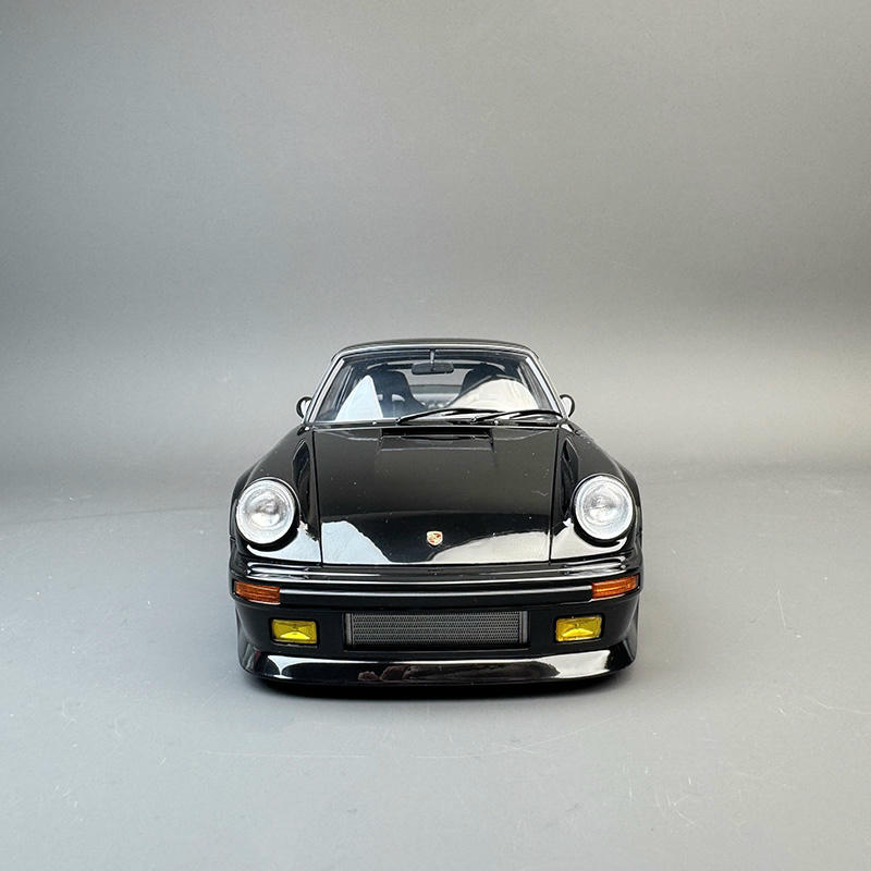 AUTOart Porsche 911 (930) Crown Midnight “Blackbird” Comic Edition 1:18 Scale Model Car
