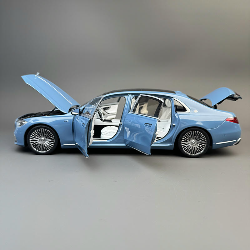 Almost Real 1:18 Mercedes-Maybach S680 Diecast Car