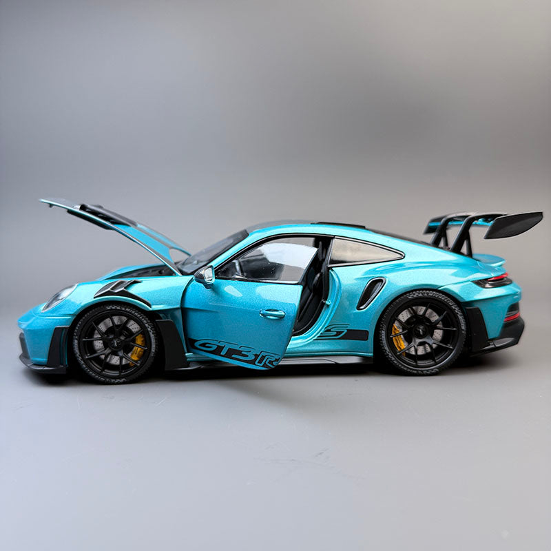 Minichamps 1:18 Porsche 911 GT3 RS Diecast Car