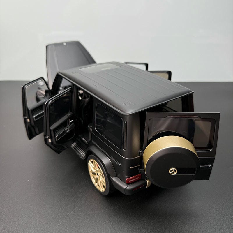 Almost Real 1:18 Mercedes-Benz G63 Alloy Model – Iconic Off-Road Luxury