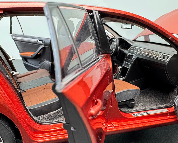SAIC Volkswagen Gran Santana 1:18 Scale Model