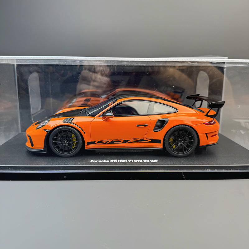 GT Spirit 1:18 Porsche 911 (991.2) GT3 RS — CLDC044 Resin Model