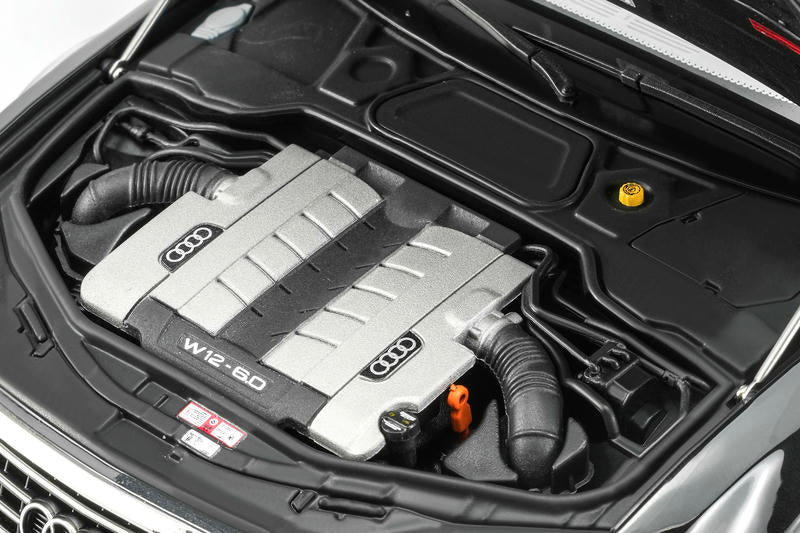 MOTORHELIX Audi A8 L (D3) 1:18 Diecast Model Car