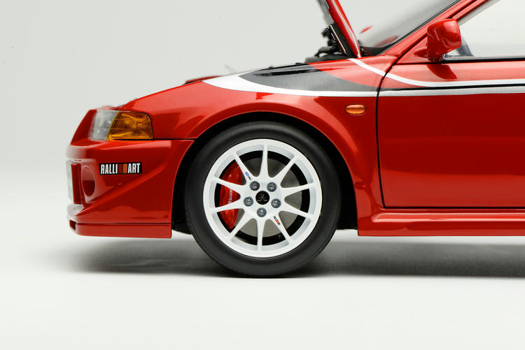 MOTORHELIX 1:18 Mitsubishi Lancer Evolution VI (6.5) GSR T.M.E Diecast Model Car ïŒPre saleïŒ