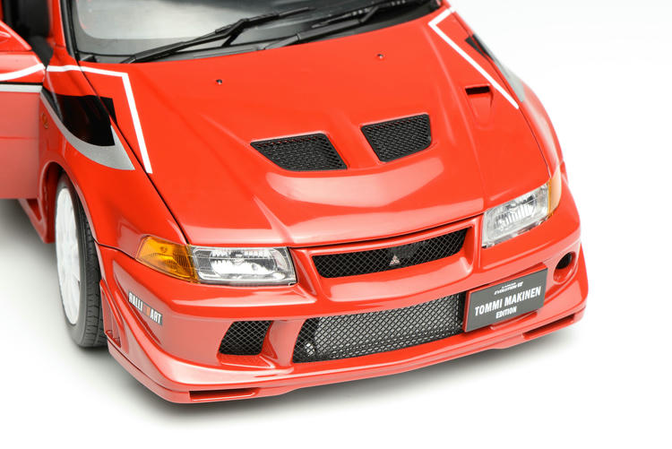 MOTORHELIX 1:18 Mitsubishi Lancer Evolution VI (6.5) GSR T.M.E Diecast Model Car ïŒPre saleïŒ