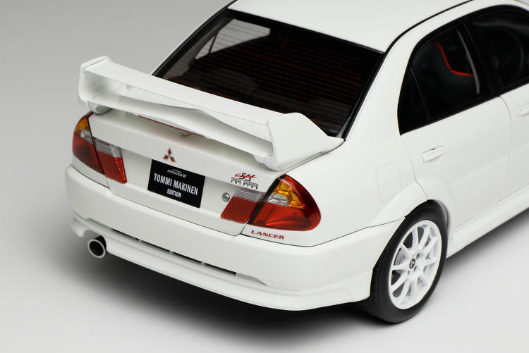 MOTORHELIX 1:18 Mitsubishi Lancer Evolution VI (6.5) GSR T.M.E Diecast Model Car ïŒPre saleïŒ