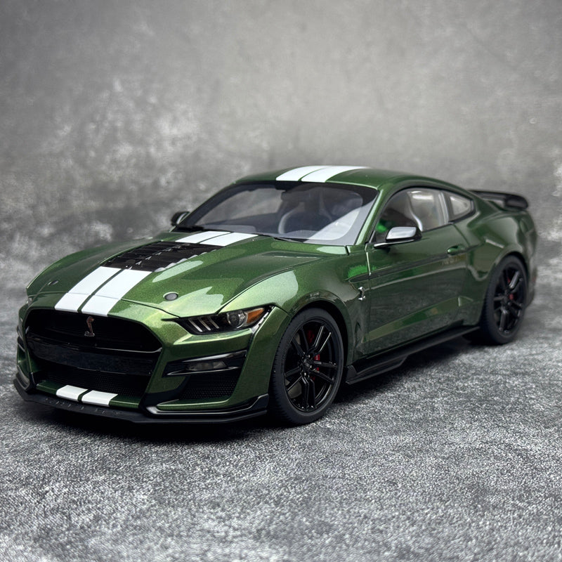 AutoArt 1:18 Ford Mustang Shelby GT500 Alloy Diecast Model Car