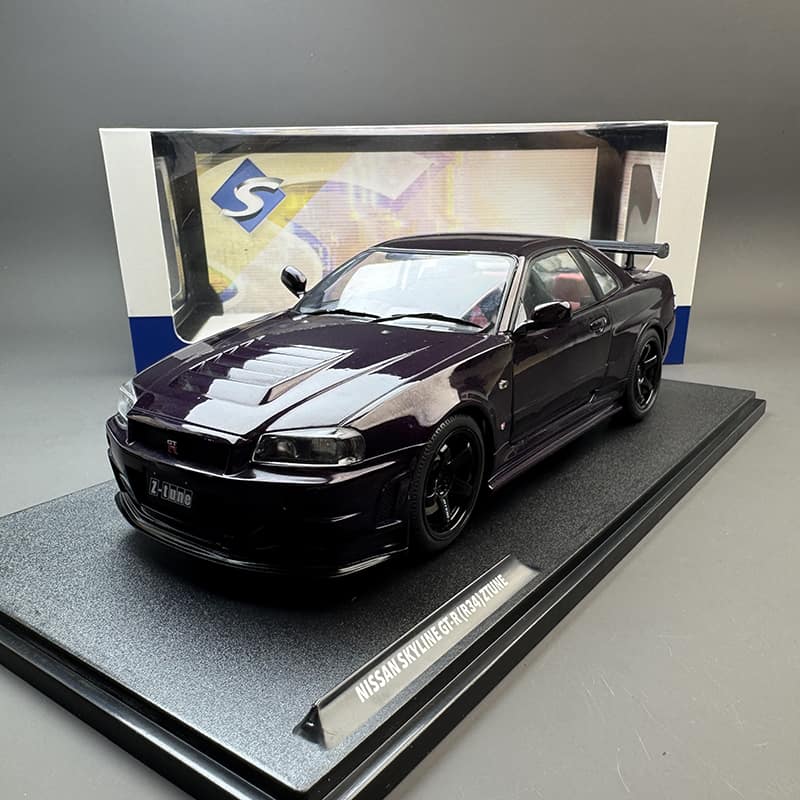 ソリド 1/18 日産 スカイライン GT-R R34 Z-tune 銀 SOLIDO 1/18 日産 スカイライン GT-R (R34) Z-tune 1999 (シルバー
