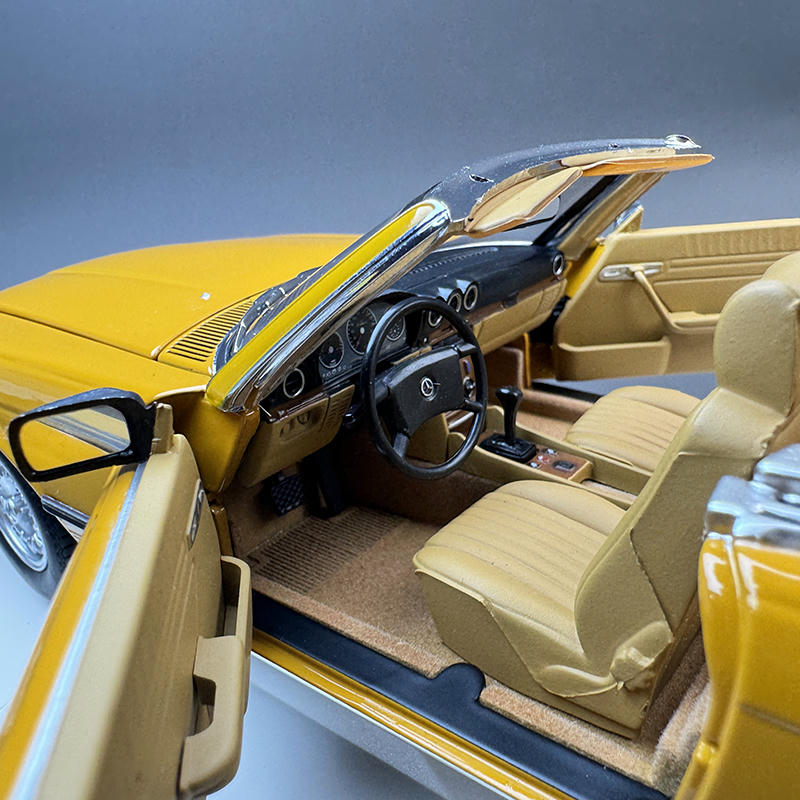 Norev 1:18 Mercedes-Benz 450SL Diecast Model – Yellow