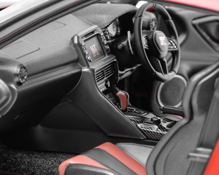 MH Nissan GT-R NISMO R35 Special Edition 1:18 Alloy Diecast Model Car