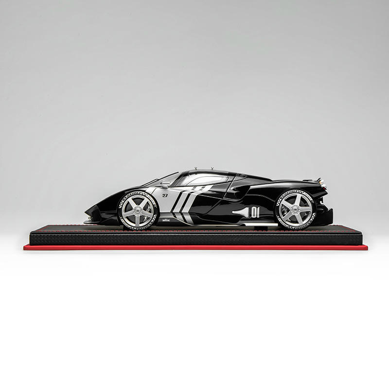 MOTORHELIX 1:18 Nilu27 Resin Model Car