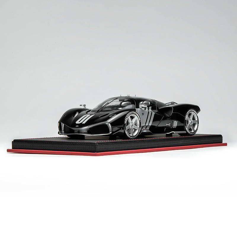 MOTORHELIX 1:18 Nilu27 Resin Model Car