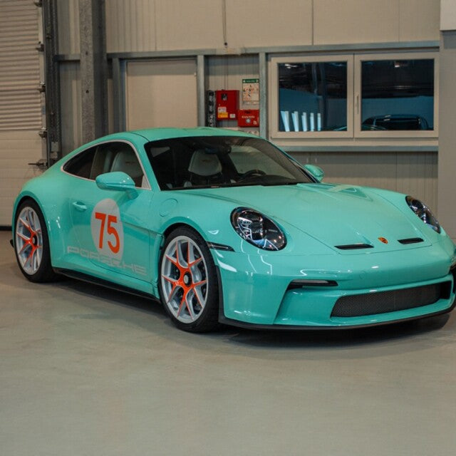 GT Spirit 1:18 Porsche 911 (992) Mini Mint Green 2025 Resin Model GT1019