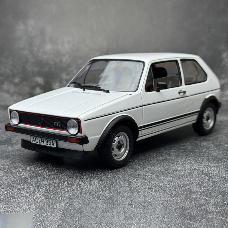 Norev Volkswagen Golf GTI Mk2 1989 1:18 Diecast Model Car